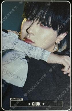 2024 ONEWE GOLDEN FESTA :  ONEderland RANDOM TRADING CARD
