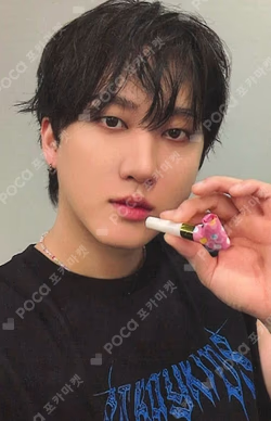 KARMA YIZHIYU CHANGBIN photocard image