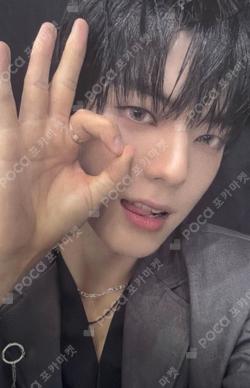 BOYS II PLANETArchive Exhibition ‘AFTER, JOURNEY’ HOLDER &  PHOTOCARD SET LEEJEONG photocard image