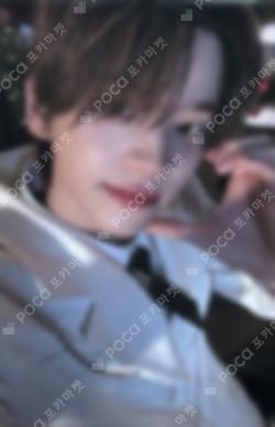 play hard WEVERSE LUCKY DRAW SHINYU photocard image