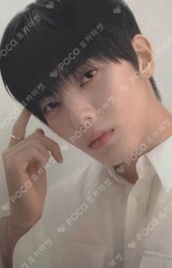 BOYS II PLANETArchive Exhibition ‘AFTER, JOURNEY’ HOLDER &  PHOTOCARD SET LEEJEONG photocard image