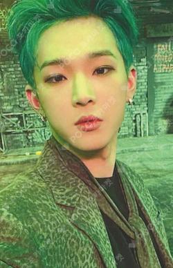 DEVIL KISSENT LEEDO photocard image