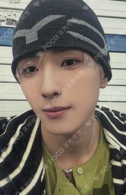 2026 SEASON’S GREETINGS YONGHEE photocard image