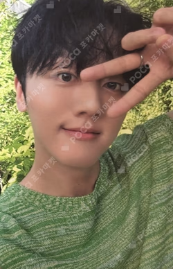 SF9 2026 SEASON'S GREETINGS - Pause & Play SOUND WAVE YOUNGBIN photocard image