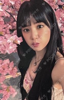 RE : LOVE BROADCAST ChoRong photocard image