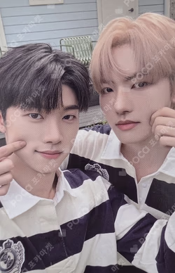 2026 SEASON'S GREETINGS Unit photocard image