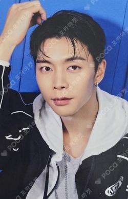 2026 SEASON'S GREETINGS RANDOM TRADING CARD SET B ver. JOHNNY photocard image