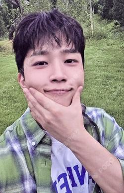 2026 SEASON'S GREETINGS [Re : Member] SEO DONG SUNG photocard image