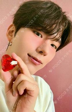 2026 SEASON’S GREETINGS [LOVE FORMULA MONBEBE] PRE-ORDER EVENT KIHYUN photocard image