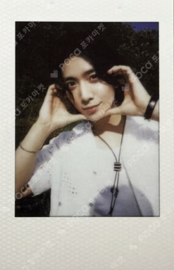 SF9 2026 SEASON'S GREETINGS - Pause & Play HWIYOUNG photocard image