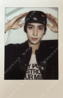 SF9 2026 SEASON'S GREETINGS - Pause & Play YOO TAEYANG photocard image