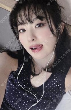 11TH ANNIVERSARY TURNTABLE BLUETOOTH SPEAKER SET SEULGI photocard image