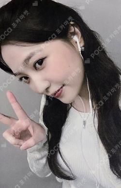 11TH ANNIVERSARY TURNTABLE BLUETOOTH SPEAKER SET YERI photocard image