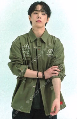 EI8ER LIMITED meets: [OMEGA X] RANDOM TRADING CARD XEN photocard image