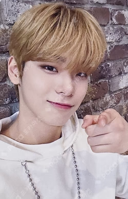 Trophy MAKESTAR Kim Do Gyun photocard image