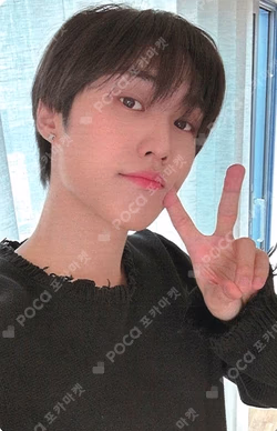 Unexpected EVERLINE JACOB photocard image