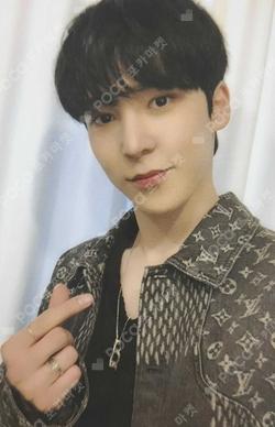 ATEEZ YUNHO photocard image
