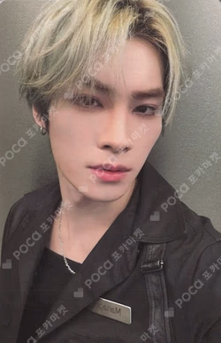 Eternal White SM STORE XIAOJUN photocard image