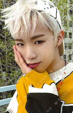 ETERNAL YOUTH : KICK IT EVERLINE WONJUN photocard image