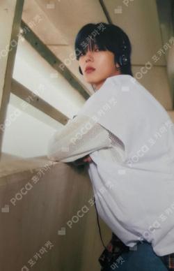 ETERNAL YOUTH : KICK IT RISING ver. Youth ver. LEEJEONG photocard image