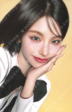 Collector member solo ver. YEJI photocard image