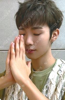 ETERNAL YOUTH : KICK IT Rising Star WONJUN photocard image