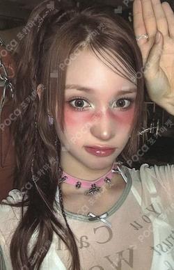 BUBBLE GUM MUSICART HUENING BAHIYYIH photocard image