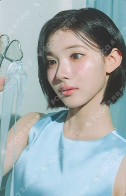 2026 Hearts2Hearts SEASON'S GREETINGS VIDEO EDITION SM STORE