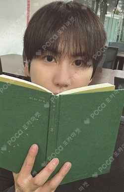 The Classic WEVERSE KYUHYUN photocard image