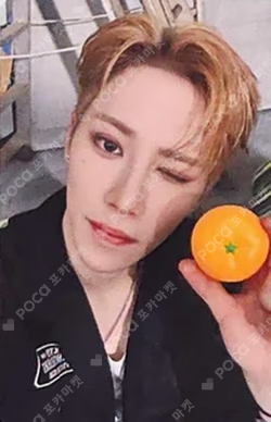 EUPHORIA STAR ROAD ver. APPLEMUSIC LUCKY DRAW ARNO photocard image