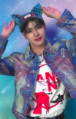 Ride the Vibe (Japanese Ver.) / Keep on Moving LIMITED B HARU photocard image