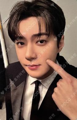 REVERXE Fanshowcase SM STORE WINNER SEHUN photocard image