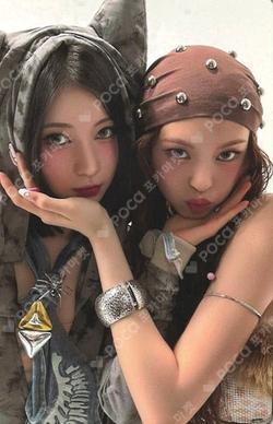 WE GO UP MUSICART Unit photocard image