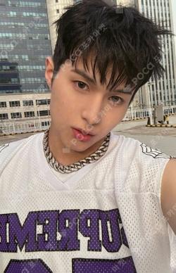 ETERNAL YOUTH : KICK IT Eternal ver. UGeon photocard image