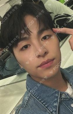 iKON FAN CONCERT [CURTAIN-CALL] REWARD JU-NE photocard image