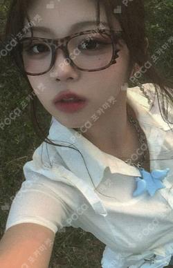 CLASS:y A new chapter of the party - messier, classier Goods package Kim Riwon photocard image