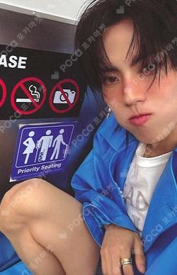 AWAKE 7AM Ver. JangDongWoo photocard image