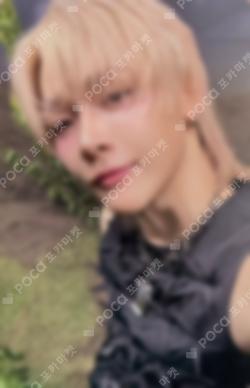 Back to Life YIZHIYU NICHOLAS photocard image