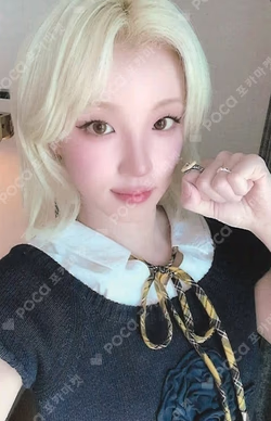 We are KMS YUQI photocard image