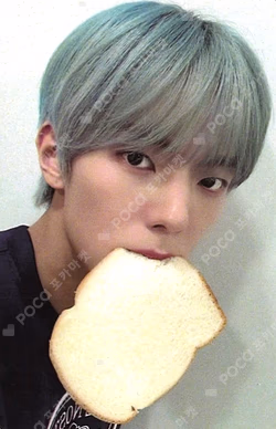 ETERNAL YOUTH : KICK IT EVERLINE LEEJEONG photocard image