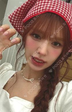 2026 SEASON'S GREETINGS RANDOM TRADING CARD SET A ver. WENDY photocard image