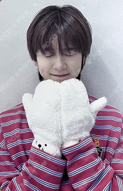 LOUD & PROUD DEAR MY MUSE KYRELL photocard image