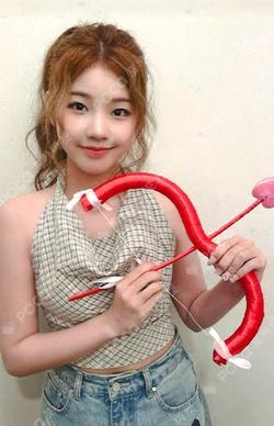 SWICY EVERLINE YOONA photocard image