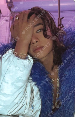 FAMOUS EVERLINE TARZZAN photocard image