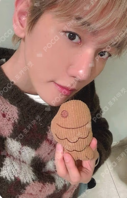 Essence of Reverie EVERLINE LUCKY DRAW BAEKHYUN photocard image