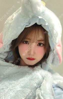 iLy EVERLINE LUCKY DRAW HITOMI photocard image