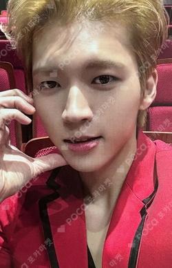 13egin NamWooHyun photocard image