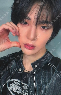 Youth Chapter 3 : ROMANTIC YOUTH fromm store