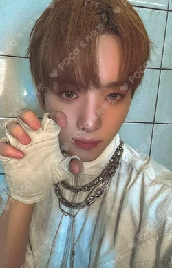 HOUSE OF TRICKY : WRECKING THE HOUSE KEYRING ver. YUJUN photocard image