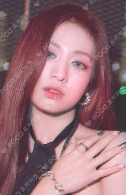 FOREVER the SameE LUCKY DRAW AHYEON photocard image